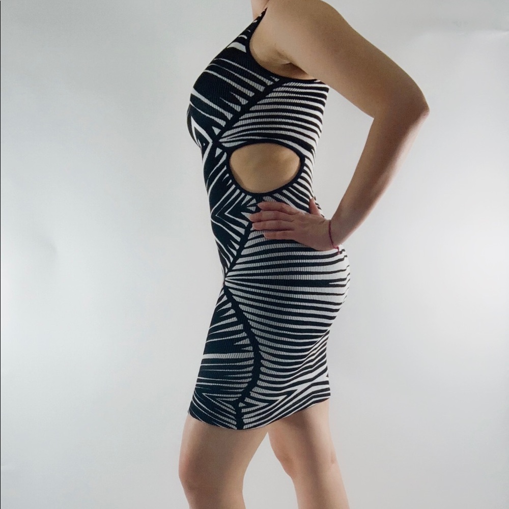 Bebe dress